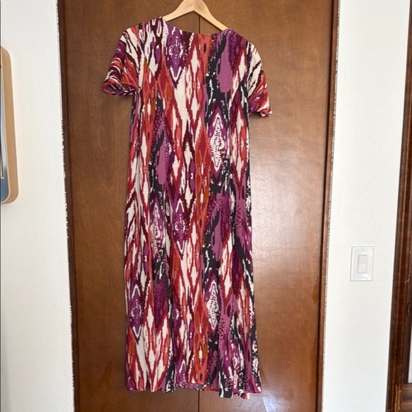 Multicolor Patterned Dress - Picture 4 of 4